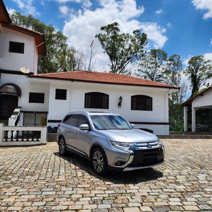 MITSUBISHI OUTLANDER 2.0 16V GASOLINA 4P AUTOMÁTICO